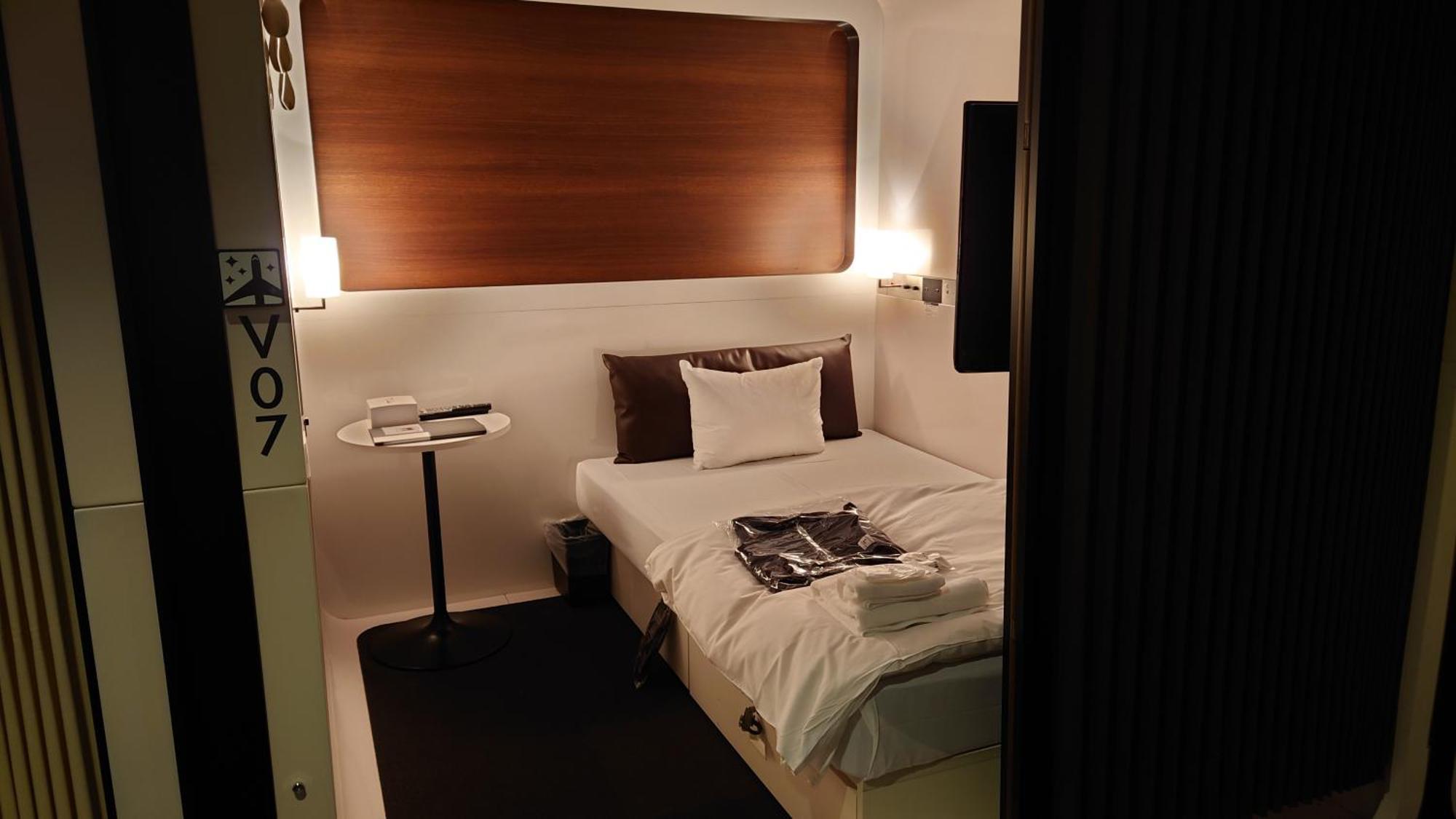 First Cabin Haneda Terminal 1 Токио Экстерьер фото